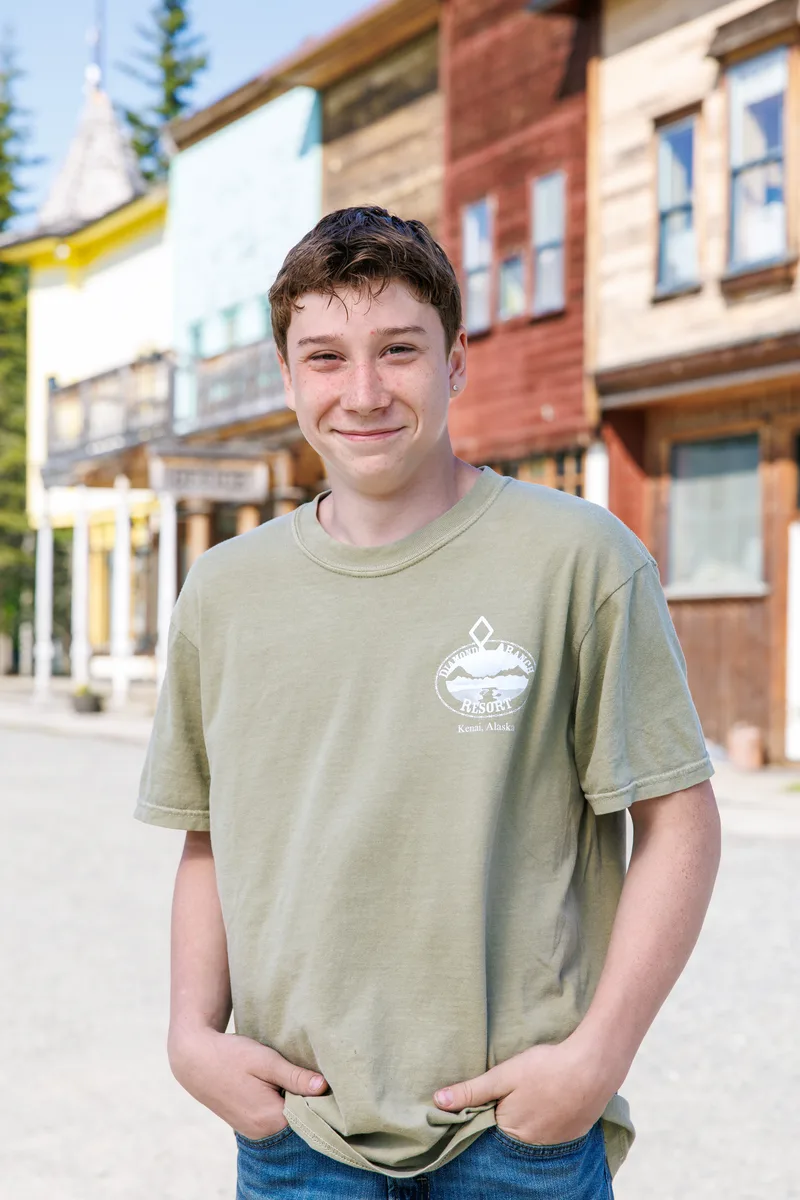 Diamond M Ranch hospitality team member